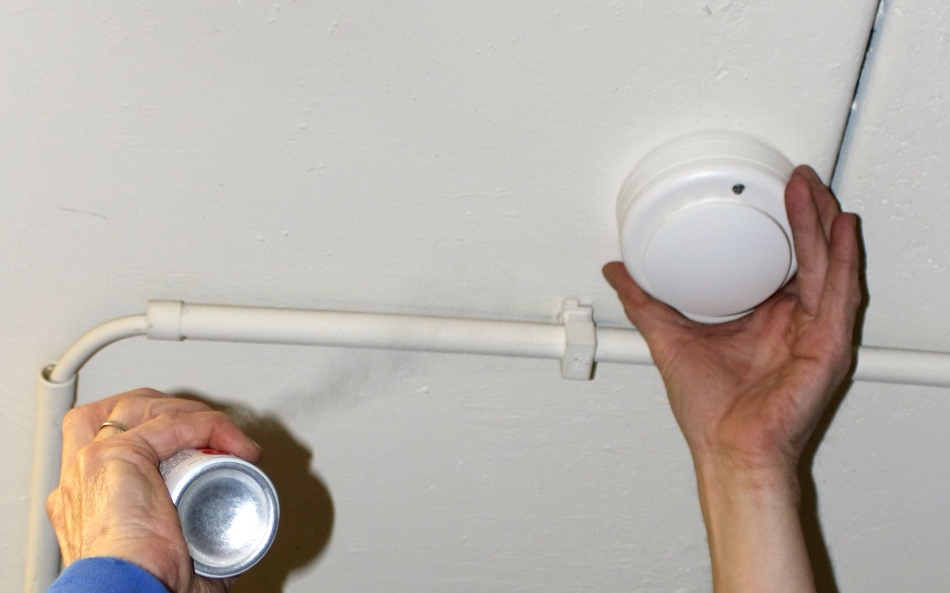 entretien du détecteur de fumée, partie importante de votre systeme d'alarme incendie 
